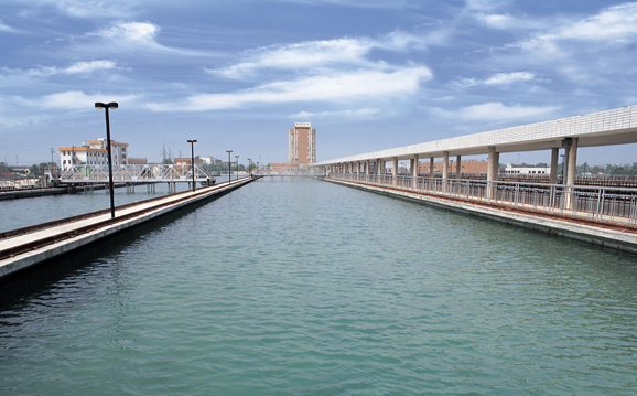 無(wú)錫中橋水廠(chǎng)就飲用水池內(nèi)防腐項(xiàng)目與萬(wàn)工環(huán)保達(dá)成合作